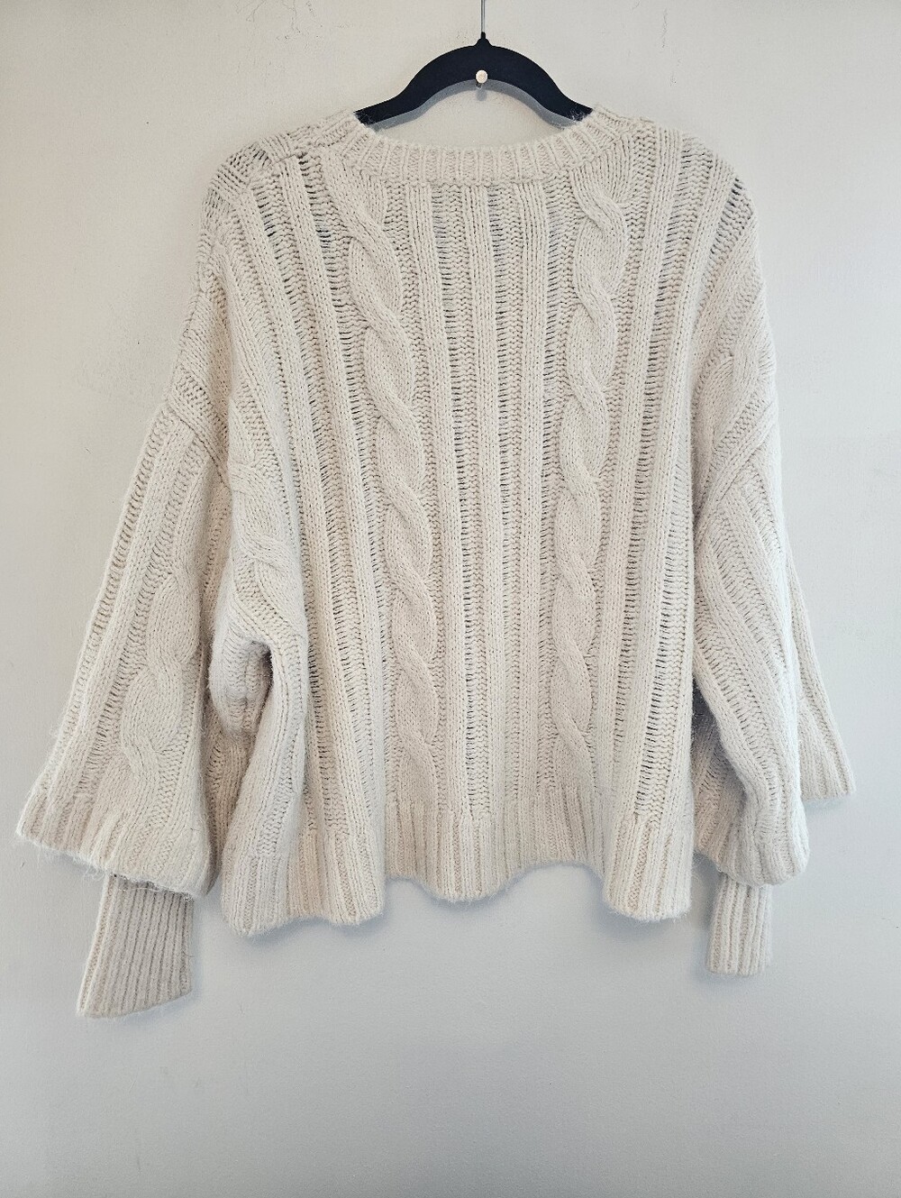 Zara Cream Cable Knit Oversized Sweater Split Cuff Size L - Picture 2 of 6